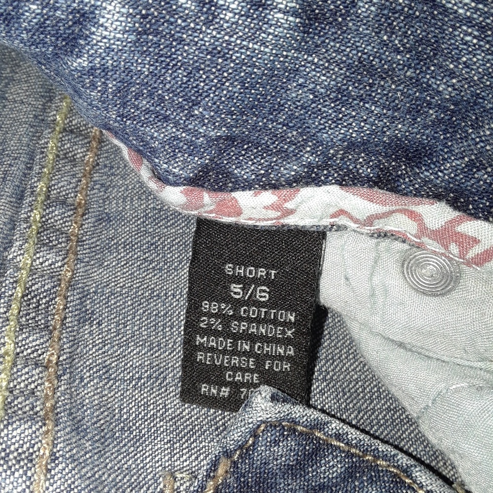RUE 21 - Picture 4 of 6